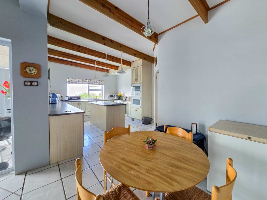 4 Bedroom Property for Sale in Stilbaai Wes Western Cape